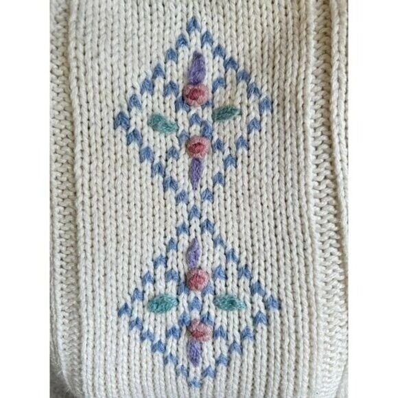 Vintage Cream Knit Sweater‎ with Floral Embroidery Women's Pullover cottage core - Picture 2 of 6